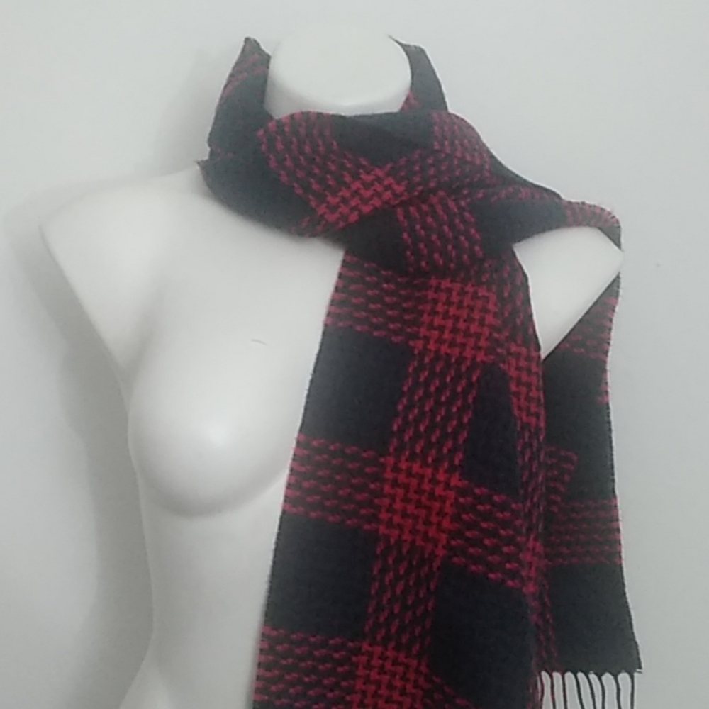 Plaid fringed scarf♥️